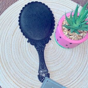 ❎ Black Mirror | Fancy Victorian NWT